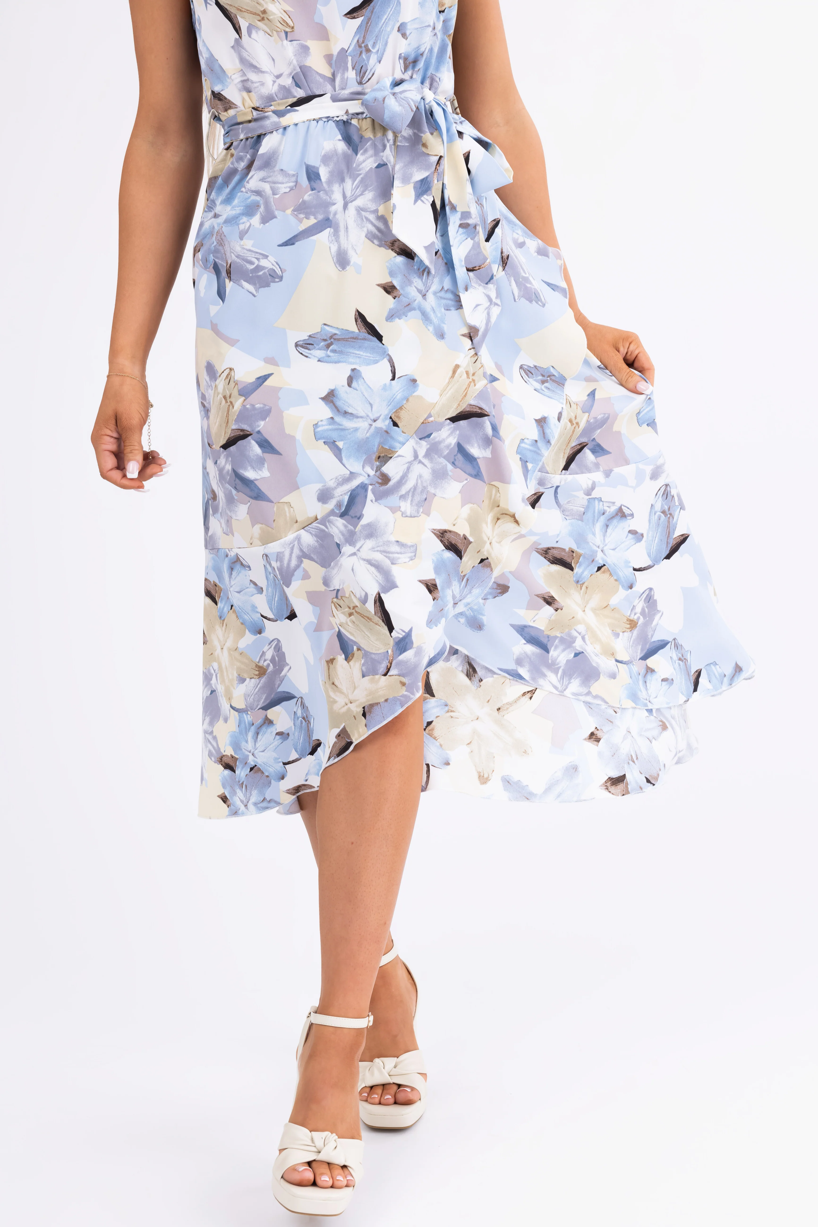 Baby Blue Floral Print Halter Midi Dress - Image 9