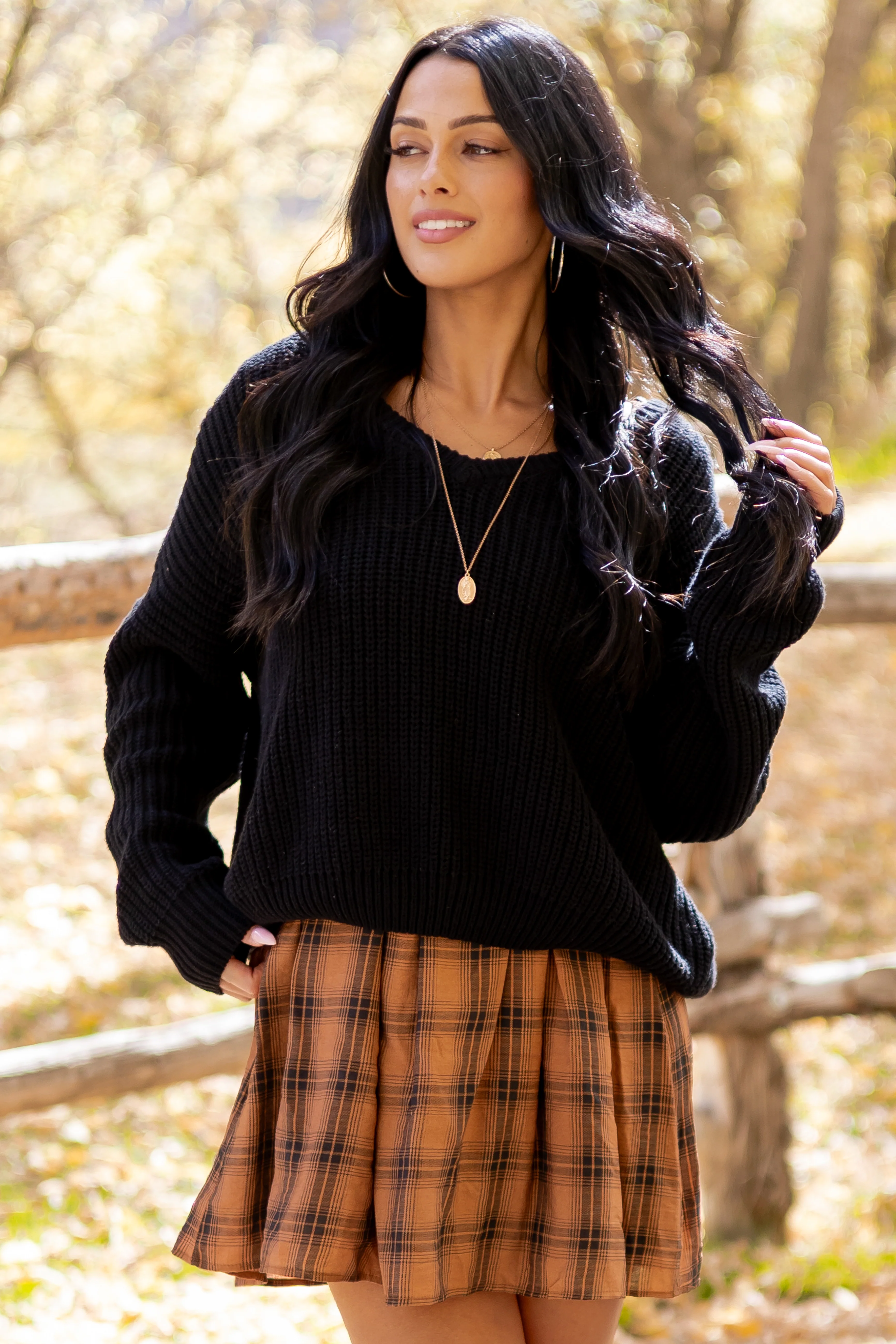 Black V-Neck Rib Knit Relaxed Sweater - Image 2