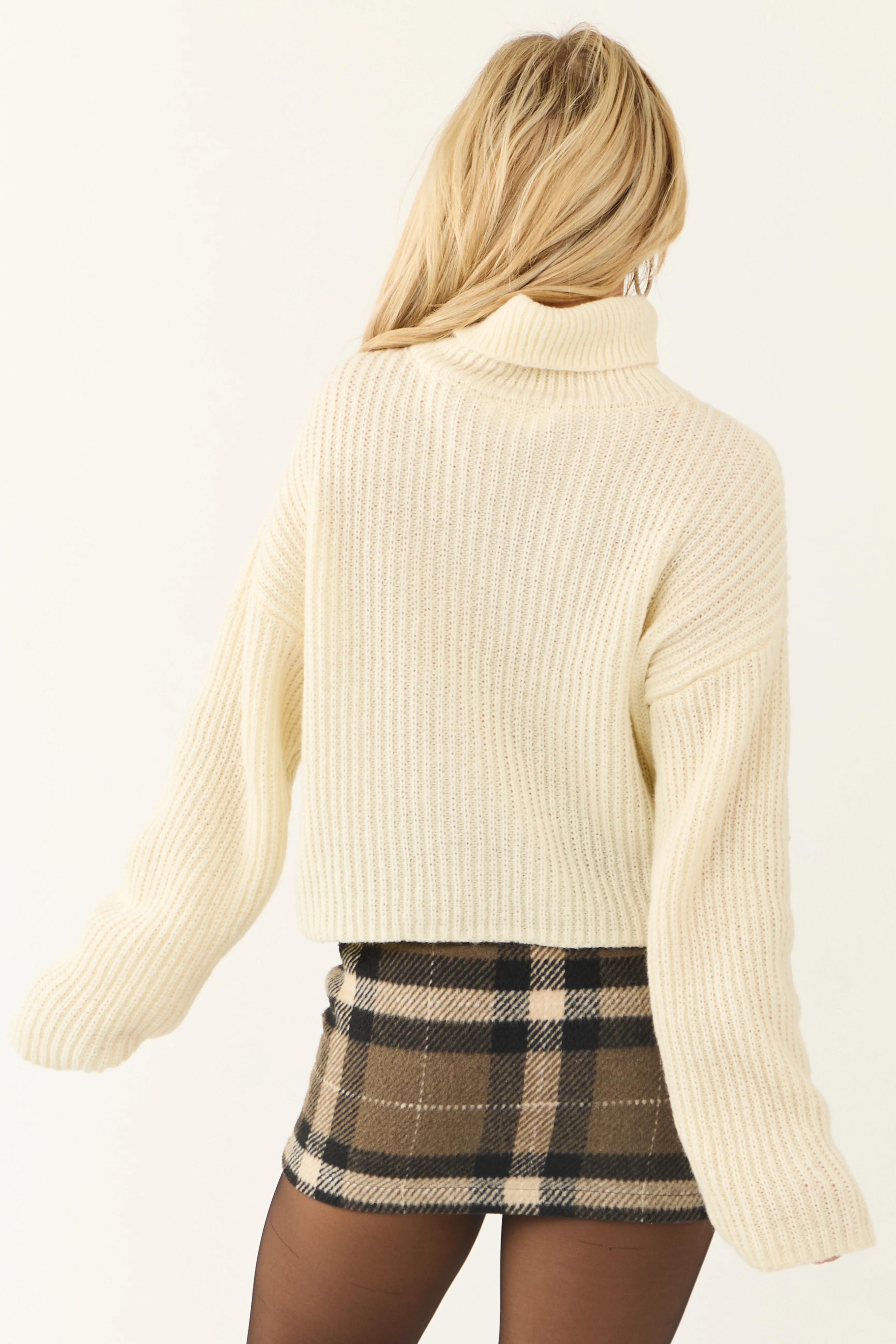 Cream Long Sleeve Turtleneck Chunky Sweater - Image 7