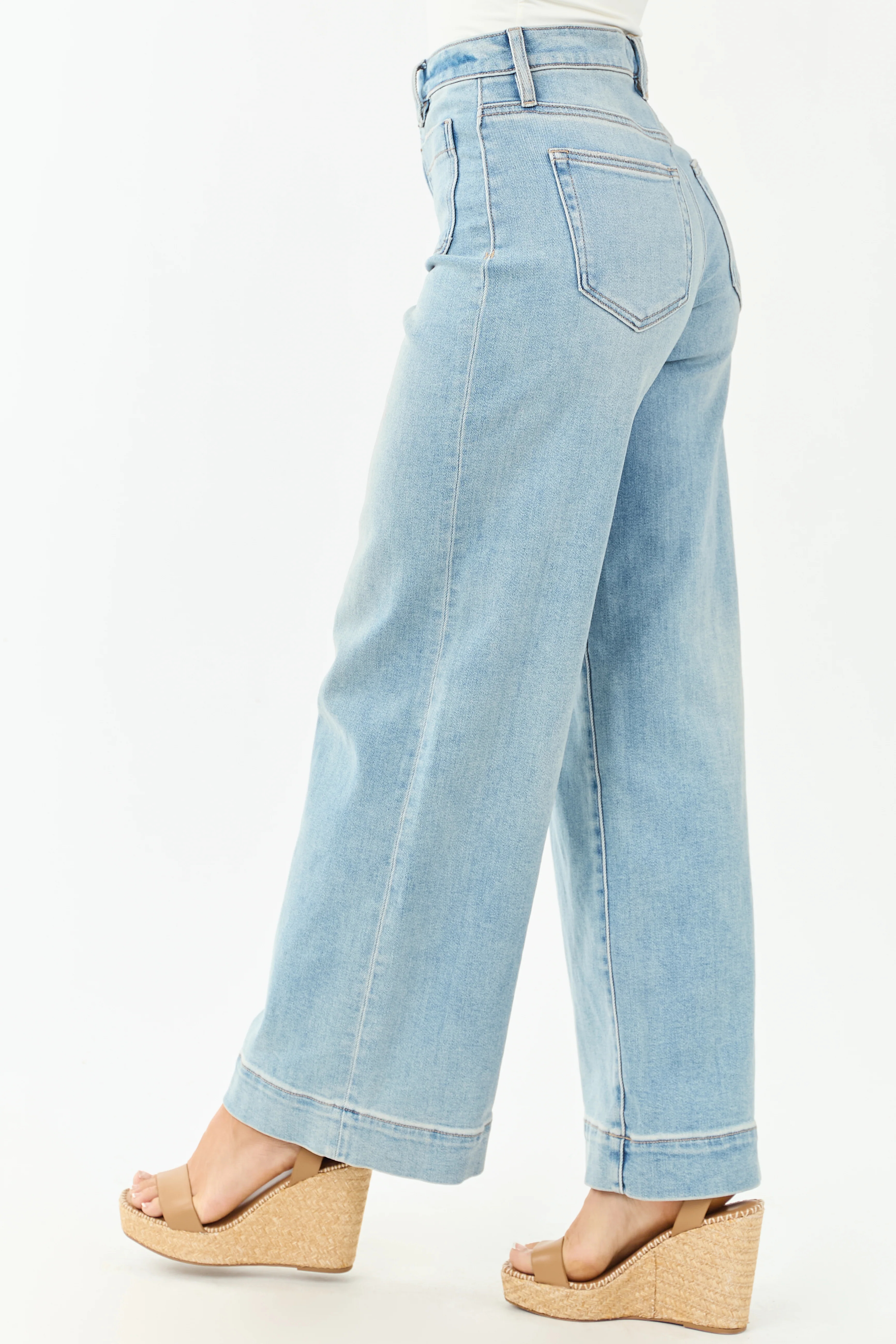 Hidden Light Wash Patch Pocket Stretchy Wide Leg Jeans - Image 4