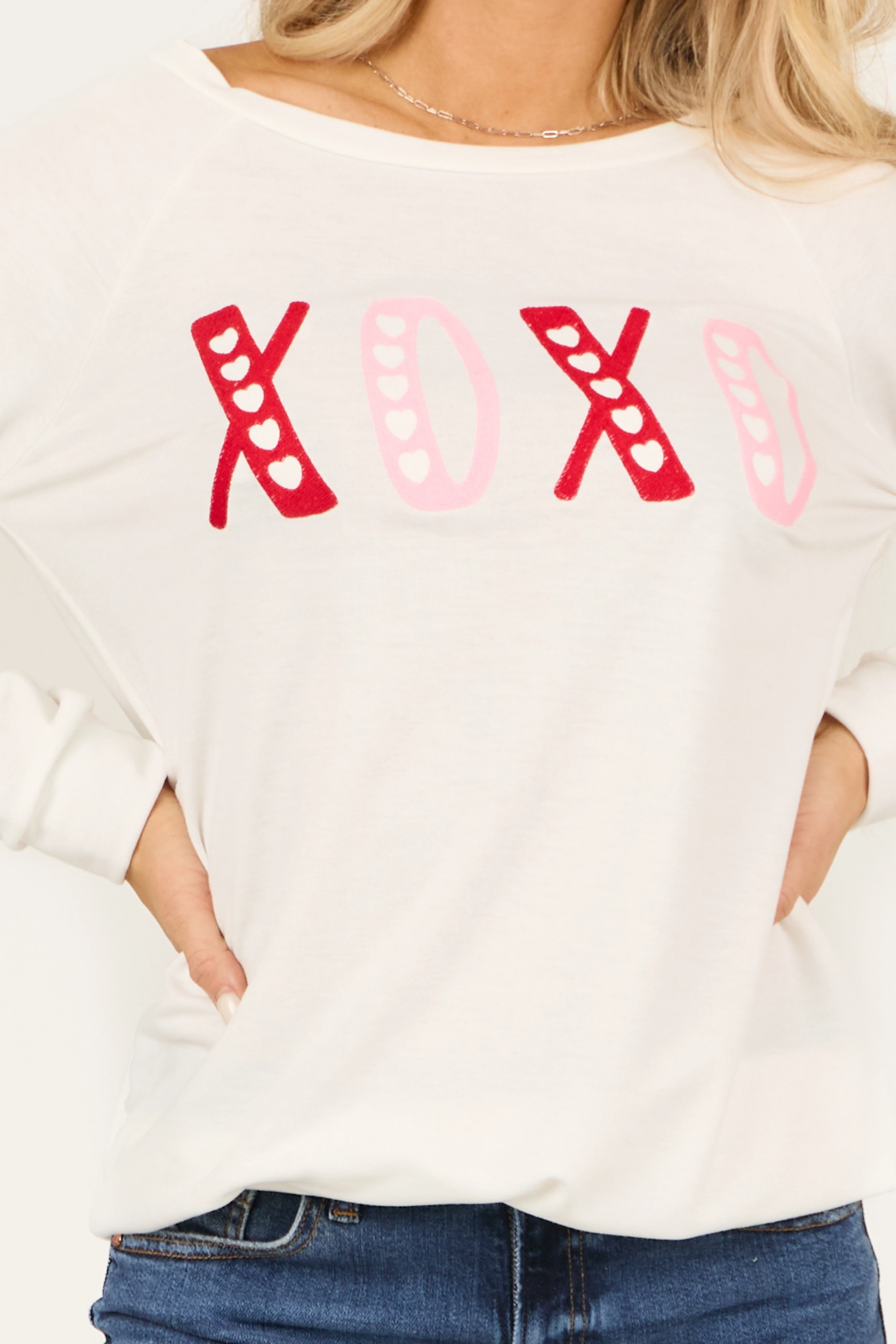Off White 'XOXO' Embroidered Raglan Pullover Top - Image 6