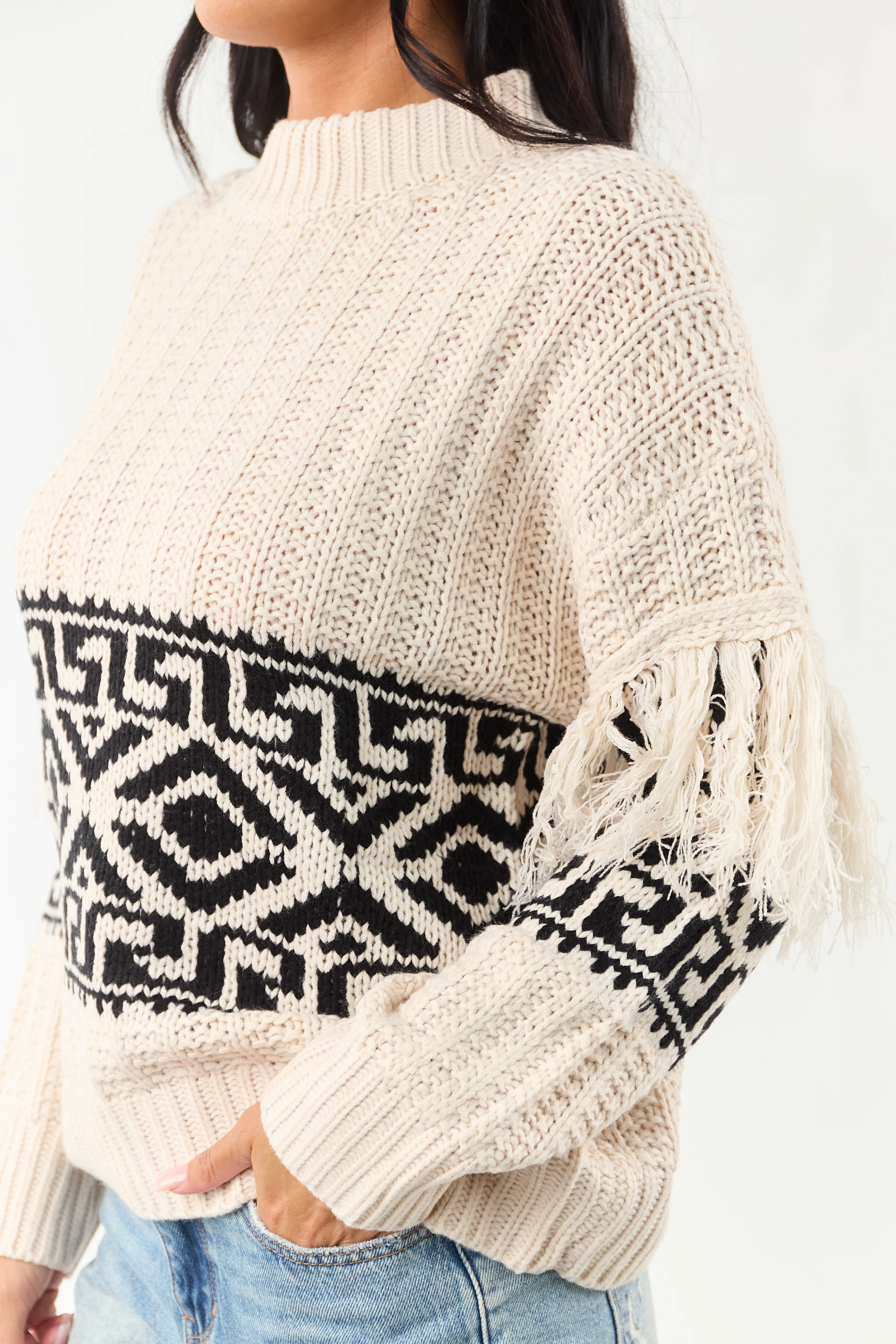 Vanilla Geometric Pattern Fringe Sleeve Knit Sweater - Image 8