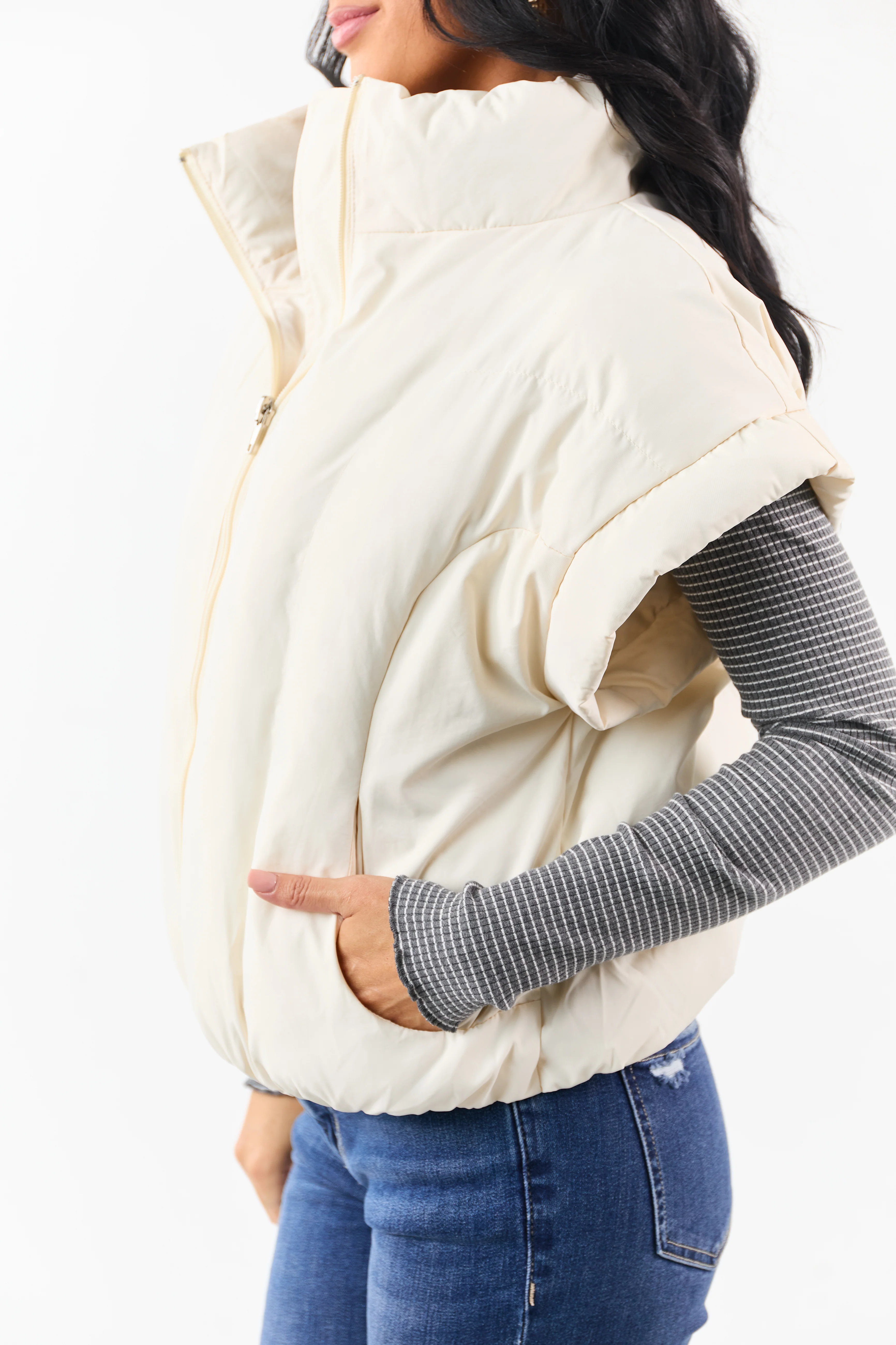 Vanilla Mock Neck Zip Up Quilted Puffer Vest - Image 2