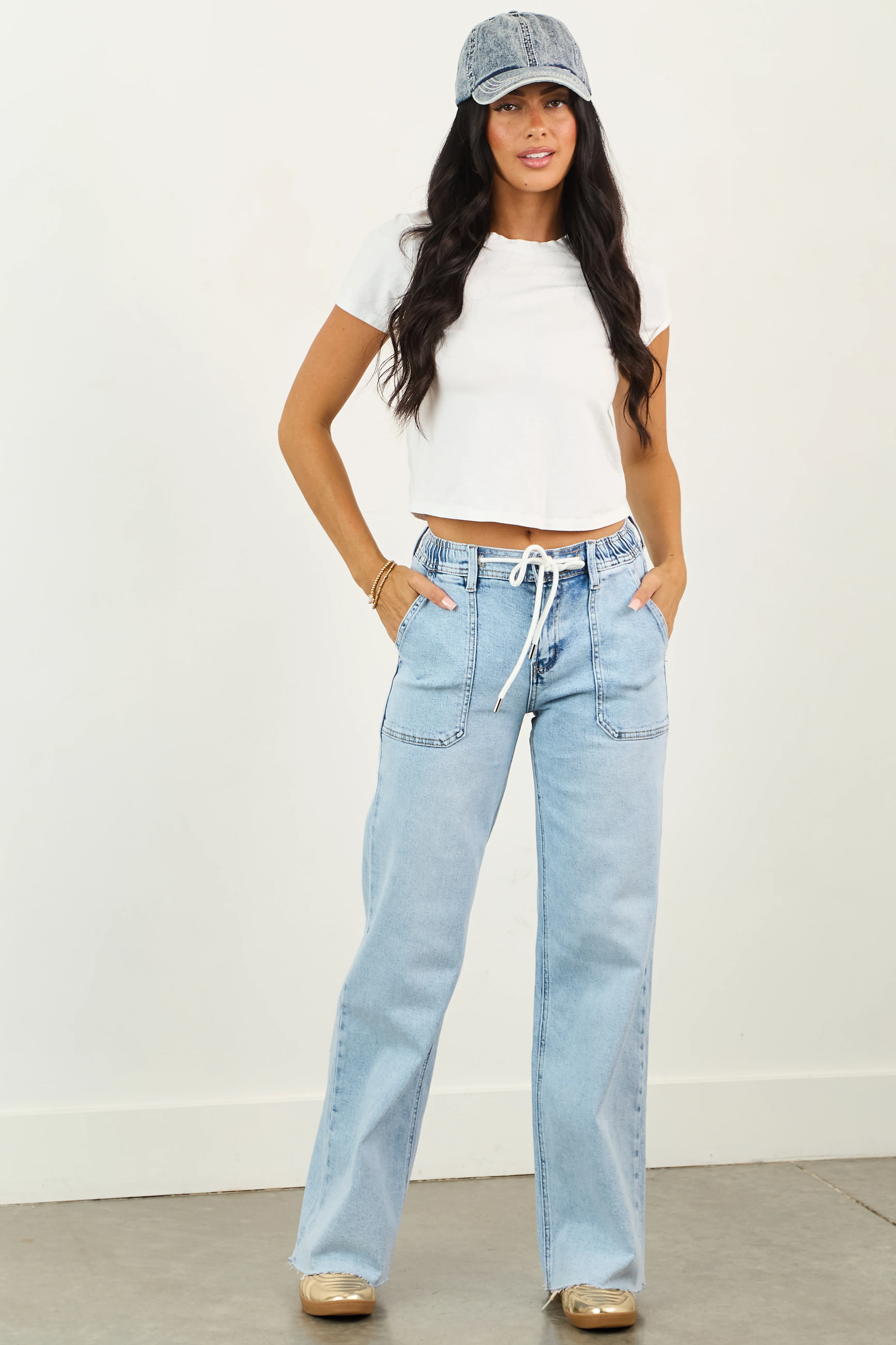 Vervet Light Acid Wash Stretchy Wide Leg Jeans - Image 5