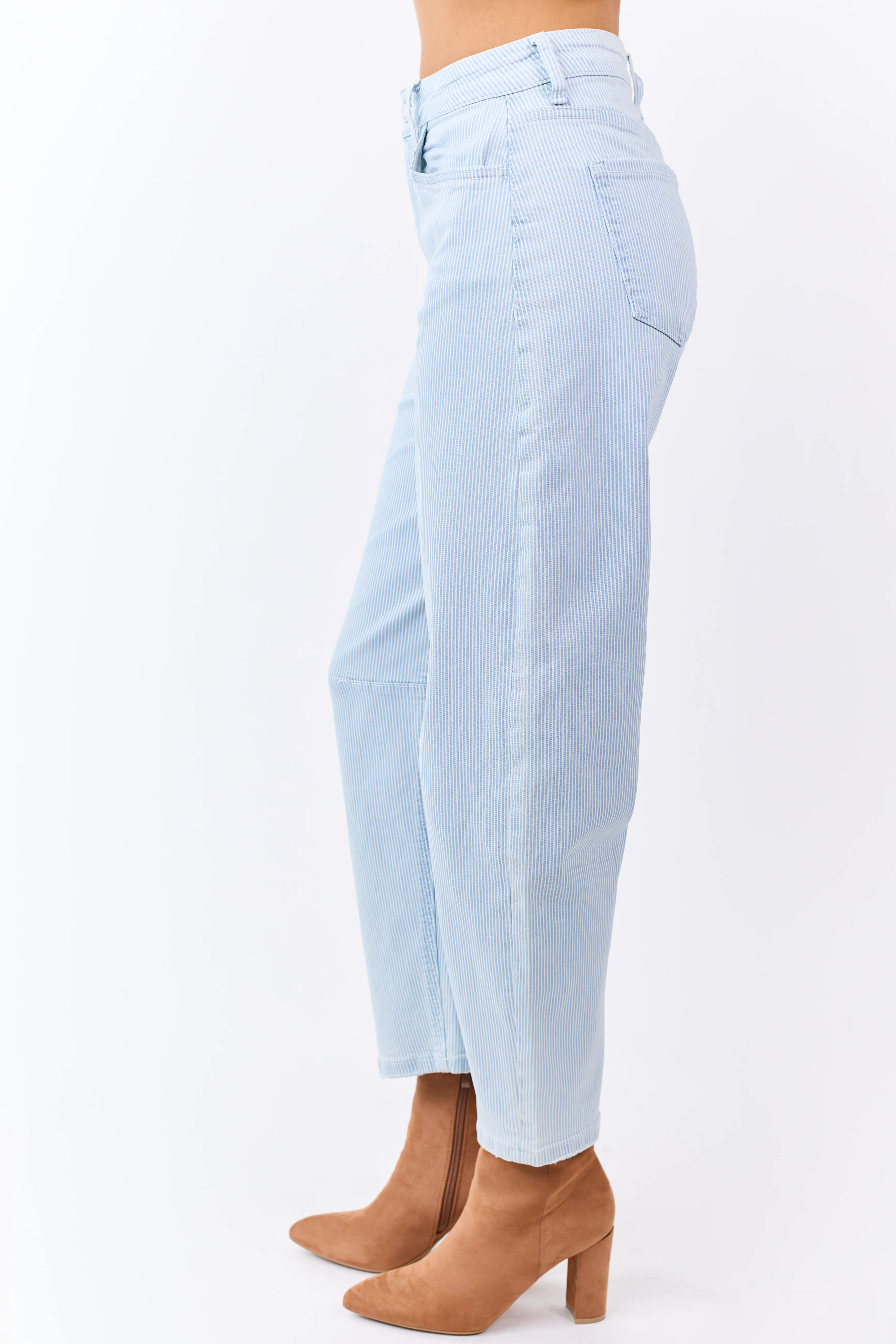 Vervet Light Wash Railroad Stripe Stretchy Barrel Jeans - Image 3